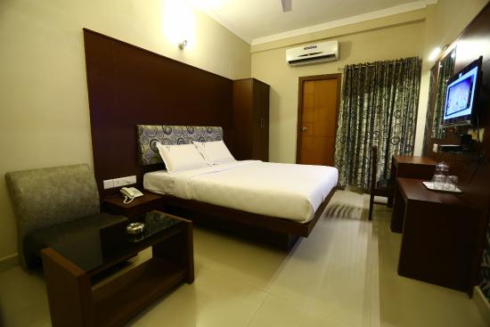 Hotel Greens Gate
